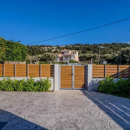 Elianthos Luxury Vila Tsoukaládhes