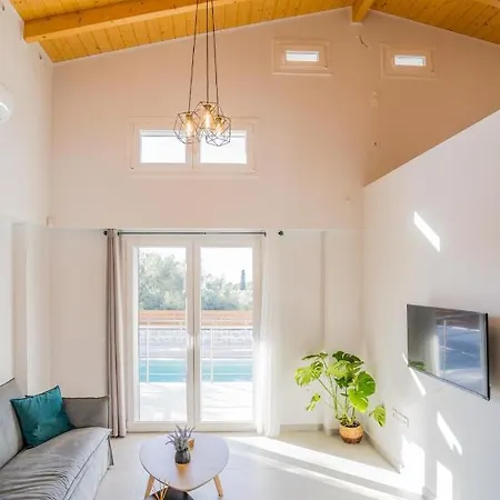 Vila Elianthos Luxury Tsoukaládhes