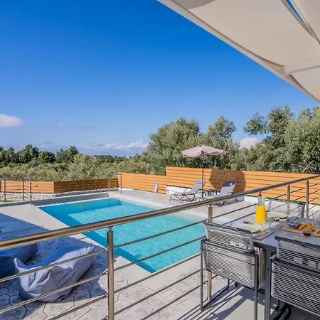 Elianthos Luxury ヴィラ