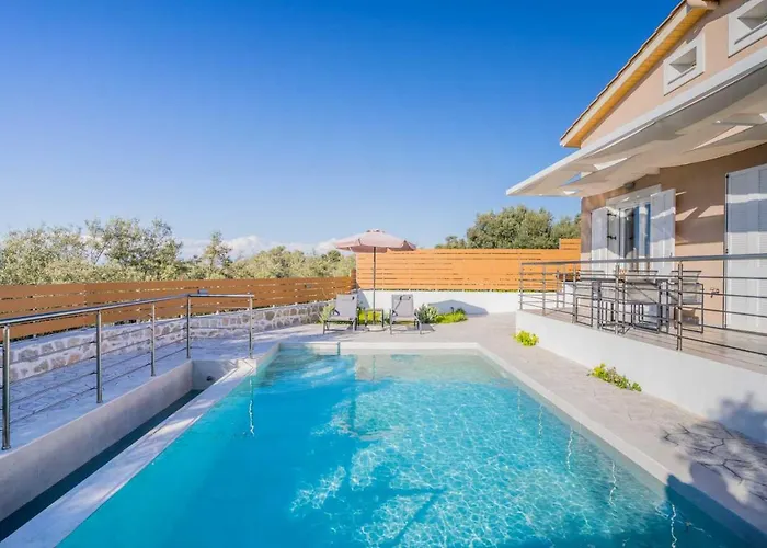 Вилла Elianthos Luxury Цукаладес